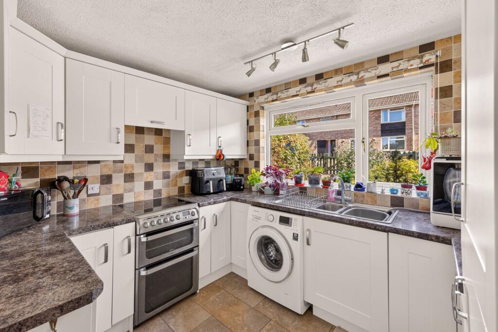 The Batch, Yatton, BS49 photo 2