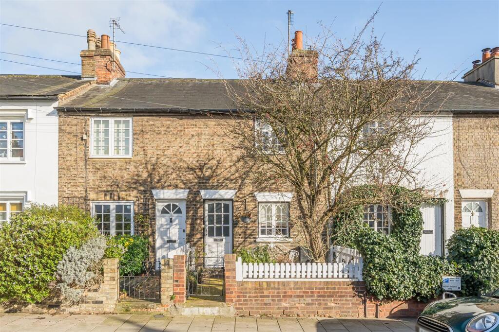 Main image of property: The Grove, Bedford