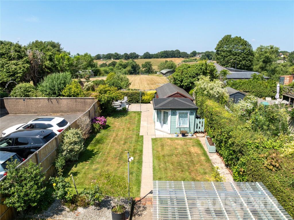 House in Redditch, Dagtail End, Astwood Bank - View 4