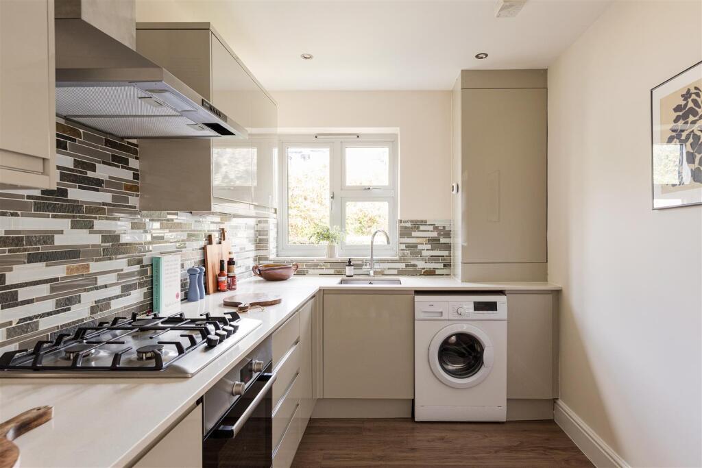 Apartment in London - More