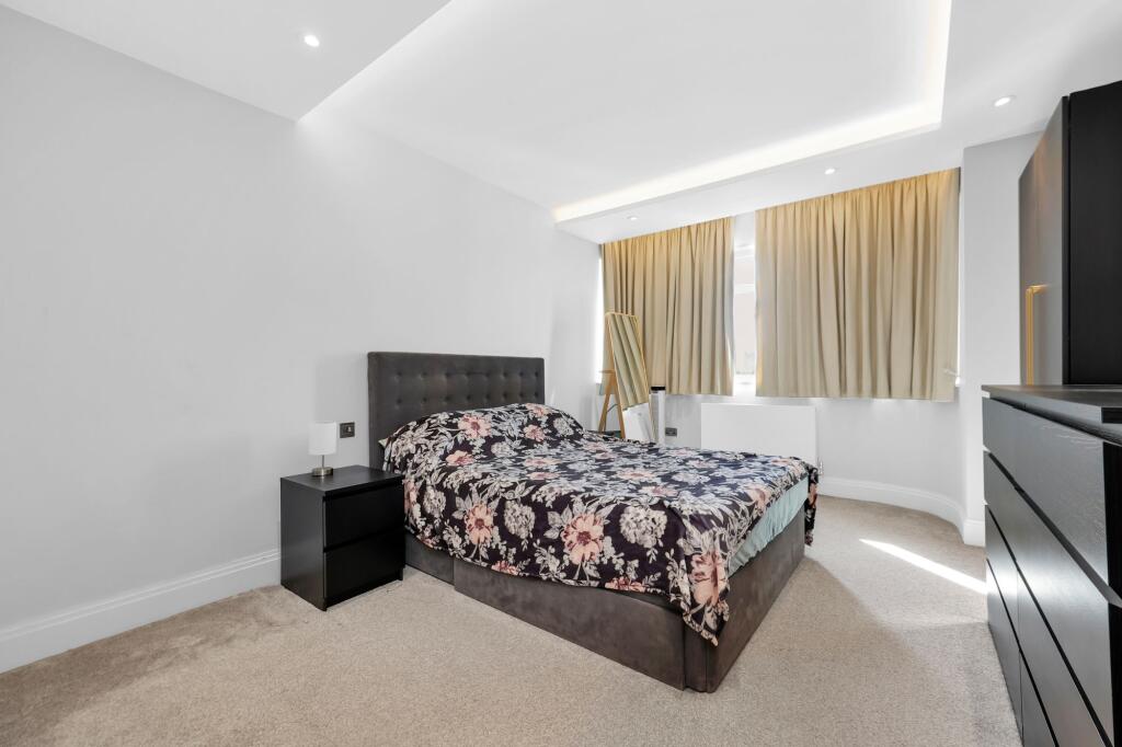 Apartment in London - View 4