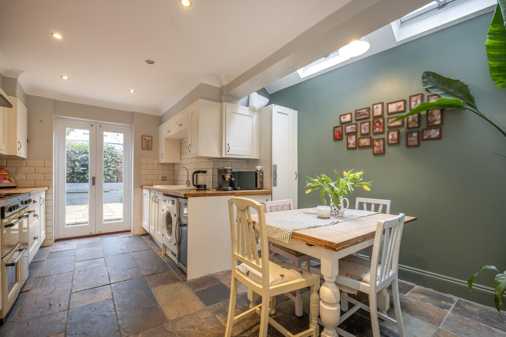 Main image of property: Aboyne Road, London, SW17