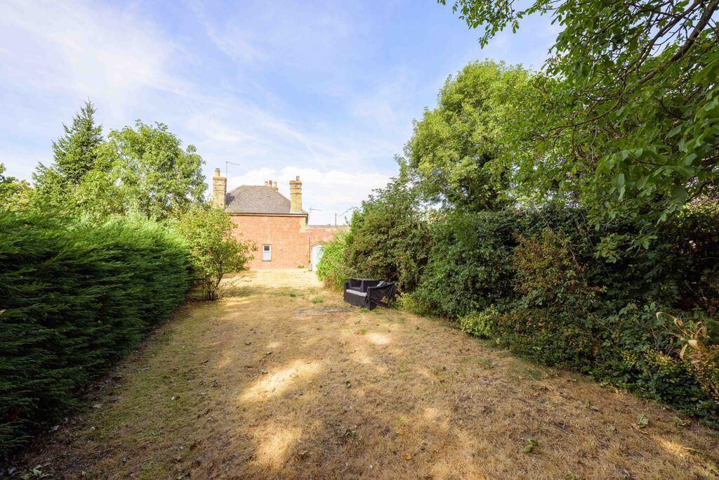 House in Peterborough - View 5