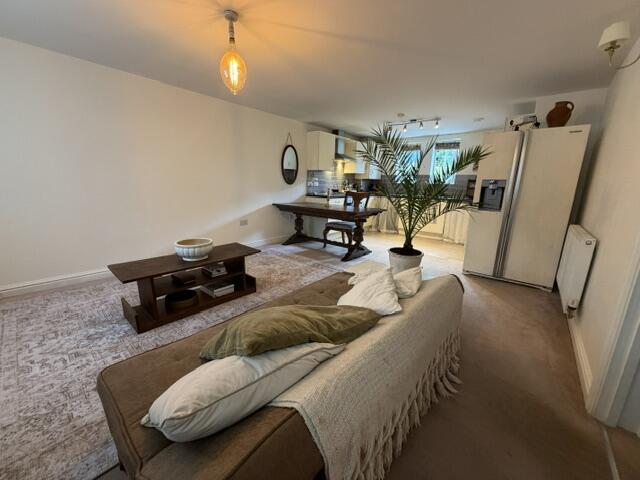 Apartment in Truro - View 4
