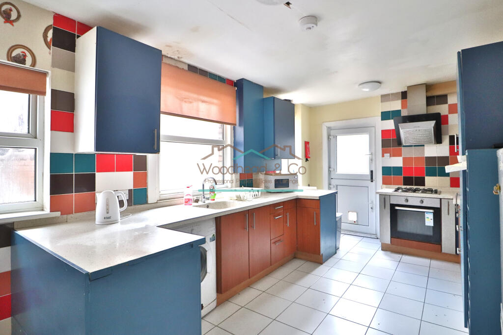 Main image of property: Room 2 Russell Street, Luton