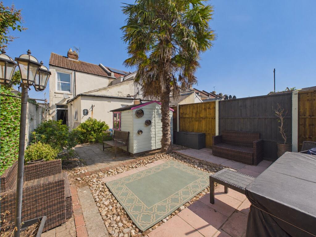 House in Portsmouth - View 5