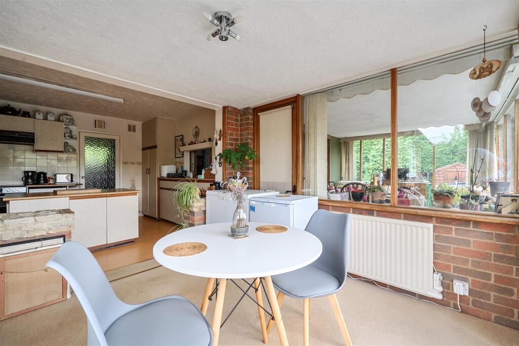 House in Swanwick, Sarisbury Green - View 5
