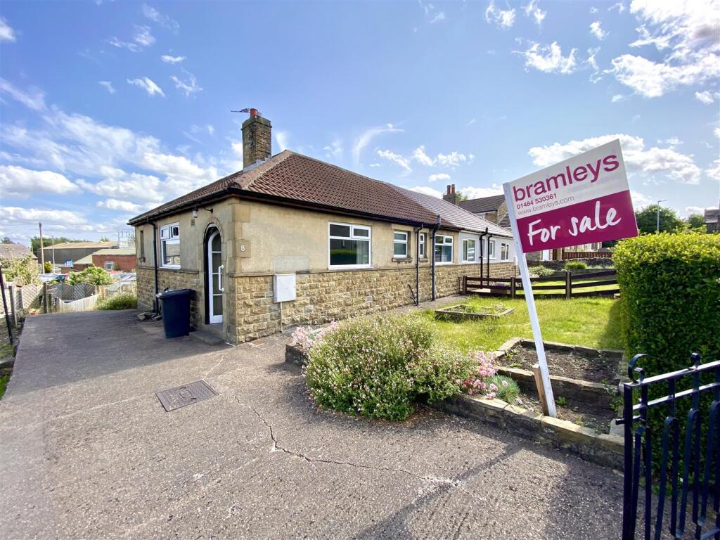 3-bed semi-detached on Hob Lane, Crosland Moor, Huddersfield, £180,000