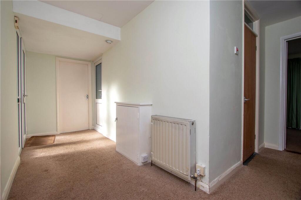 Grenville Drive, Tavistock, PL19 photo 4
