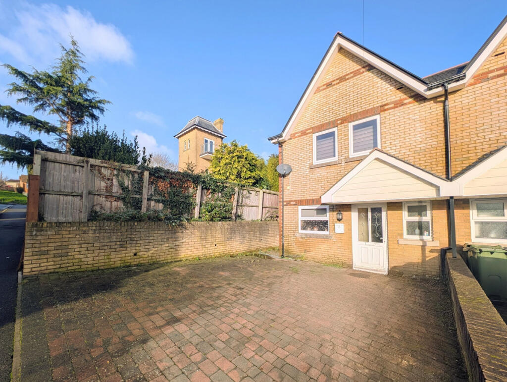 Main image of property: Smithards Lane, Cowes, PO31