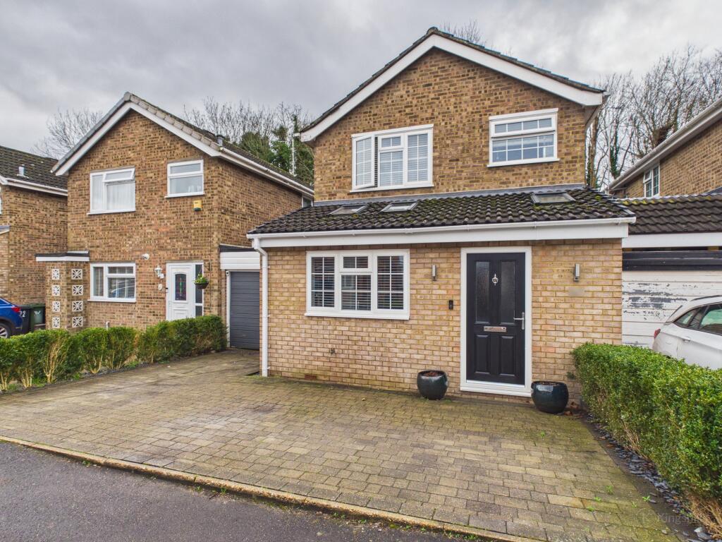 Main image of property: Berkeley Road, Loudwater, High Wycombe, Buckinghamshire, HP10 9TS