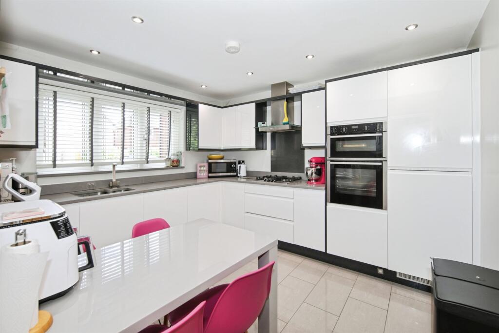 House in Coventry, Brownshill Green, Allesley - View 4