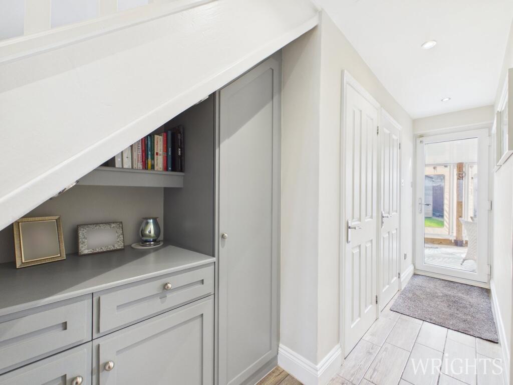 House in Welwyn Hatfield, Hertfordshire - View 4