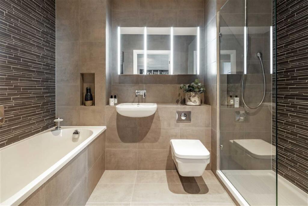 Apartment in London - View 5