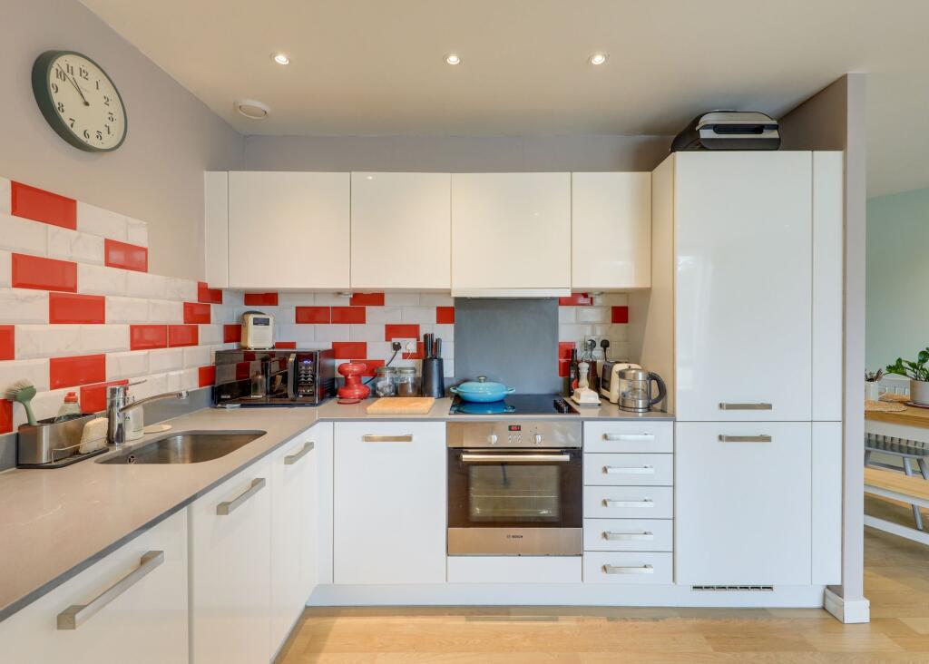 Apartment in London - View 5