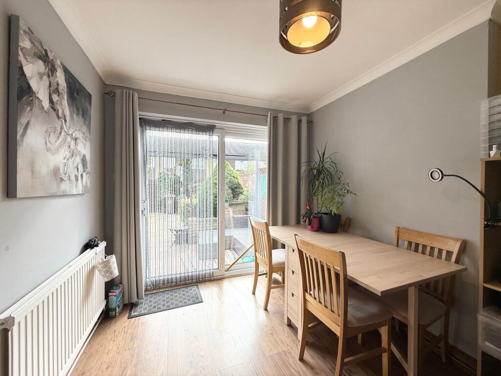 House in Luton, Wigmore - More