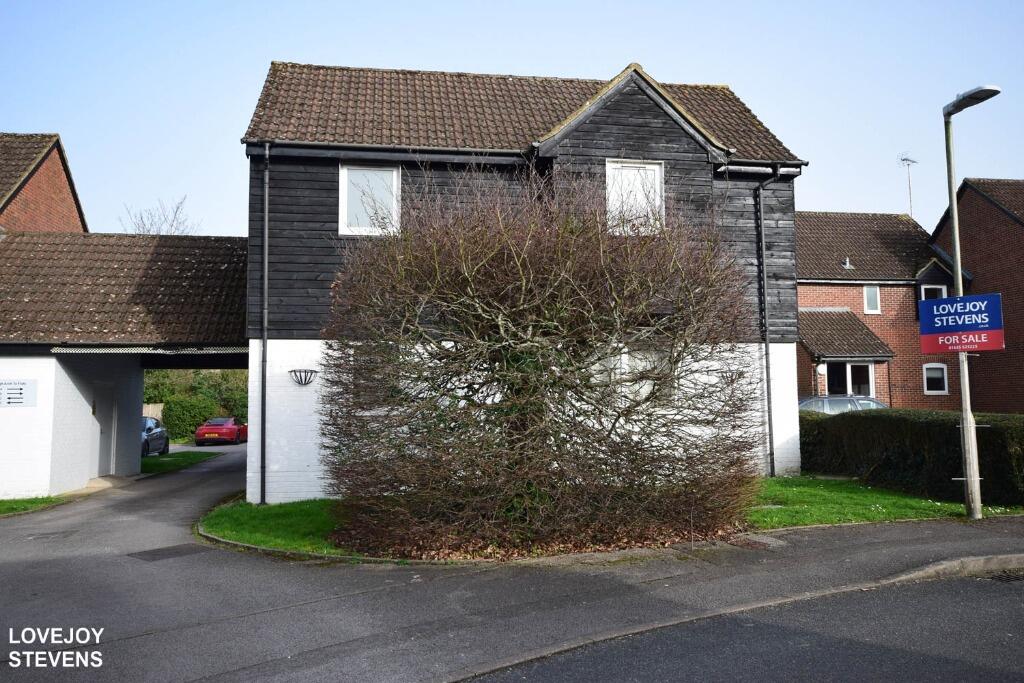 Main image of property: Eeklo Place, Newbury, RG14