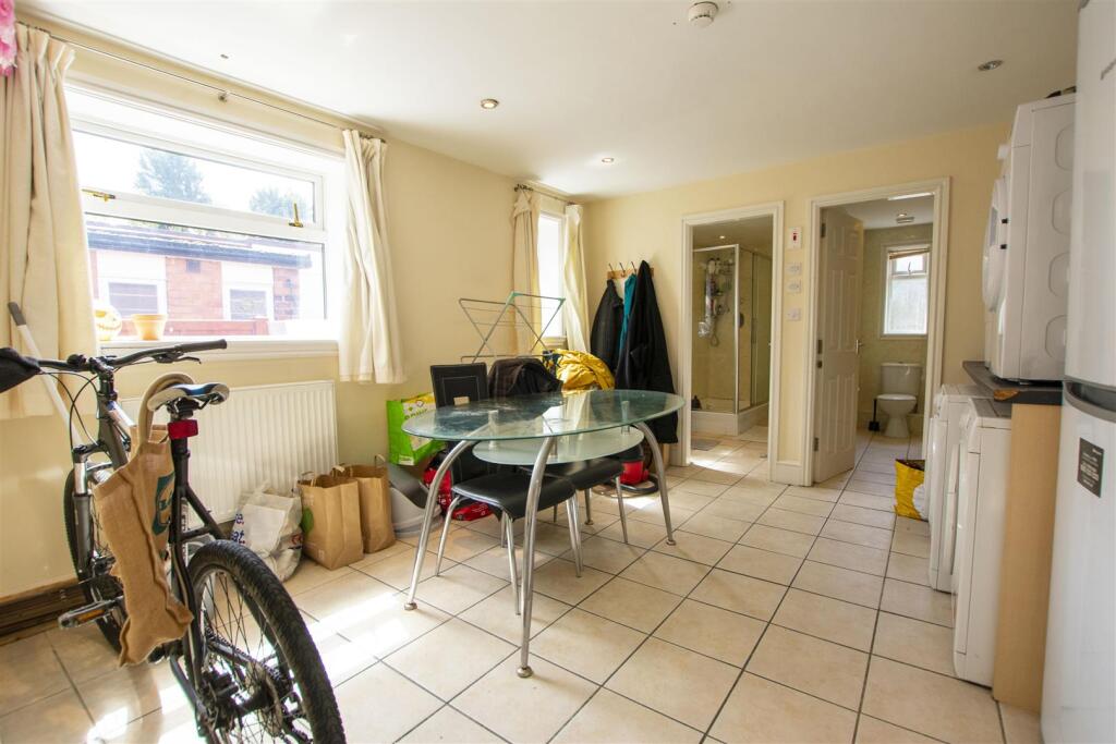 House in Birmingham, Selly Oak - View 4