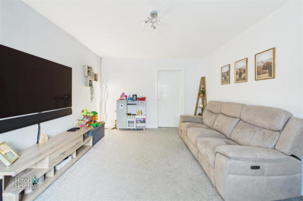 House in Burnley, Lancashire - View 4