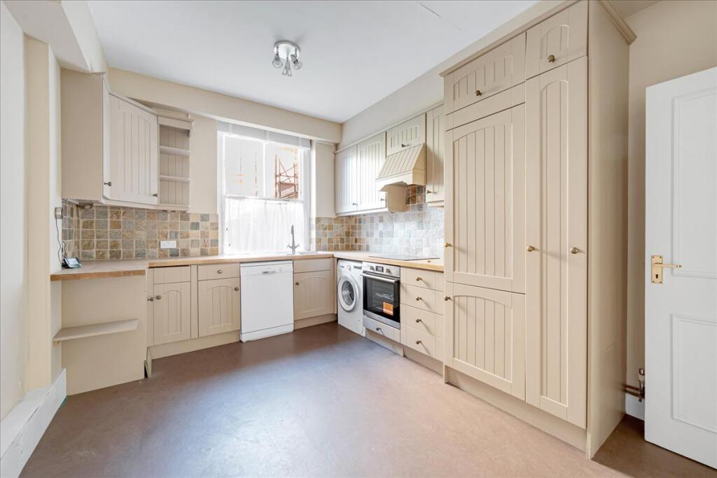 Apartment in London - View 4