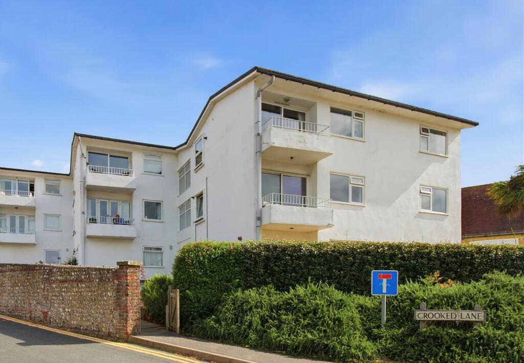 2-bed flat on Crooked Lane, Seaford, £185,000