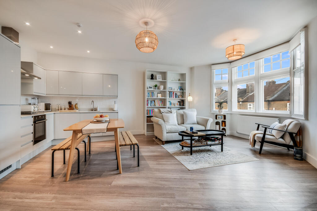 Main image of property: New Writtle Street, Chelmsford, Essex