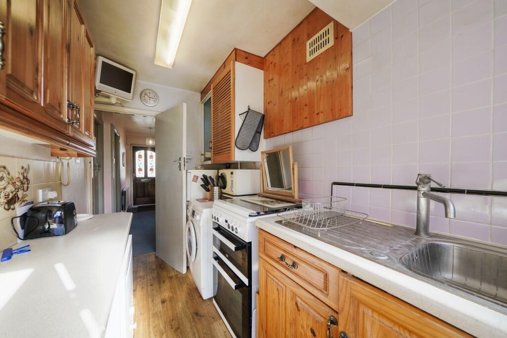 House in Harrow - More
