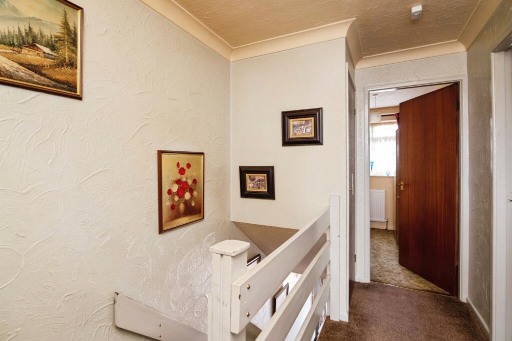 House in Sandwell, West Midlands - More