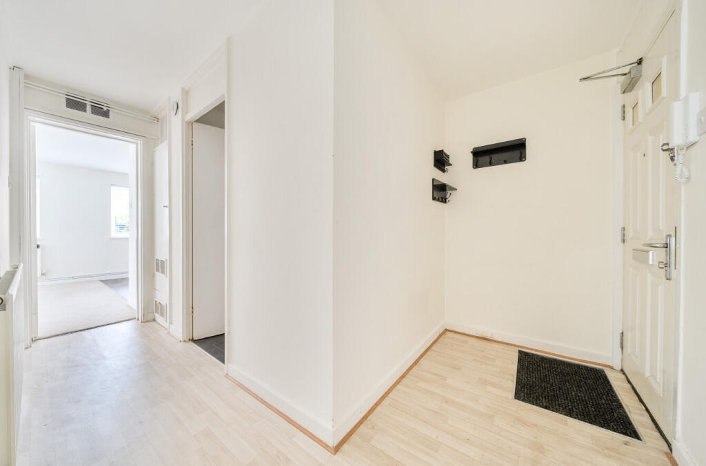 Apartment in Brighton, Round Hill - View 5