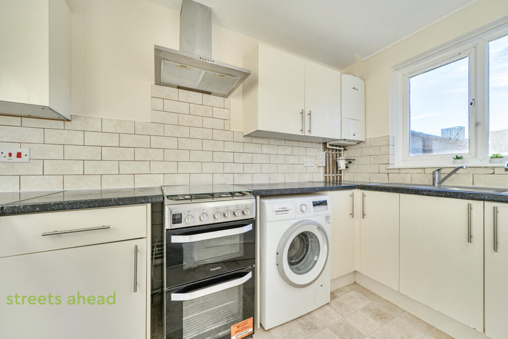 Apartment in London - View 5