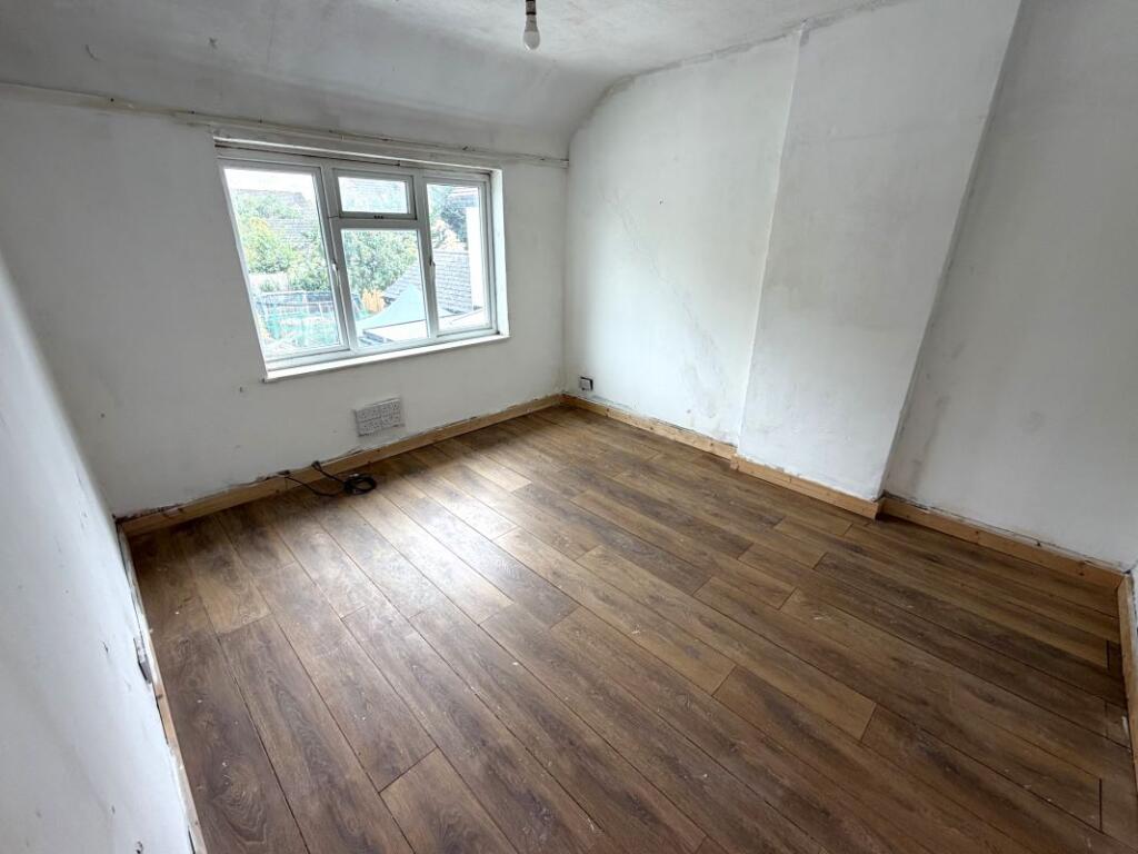 House in Gloucester - More