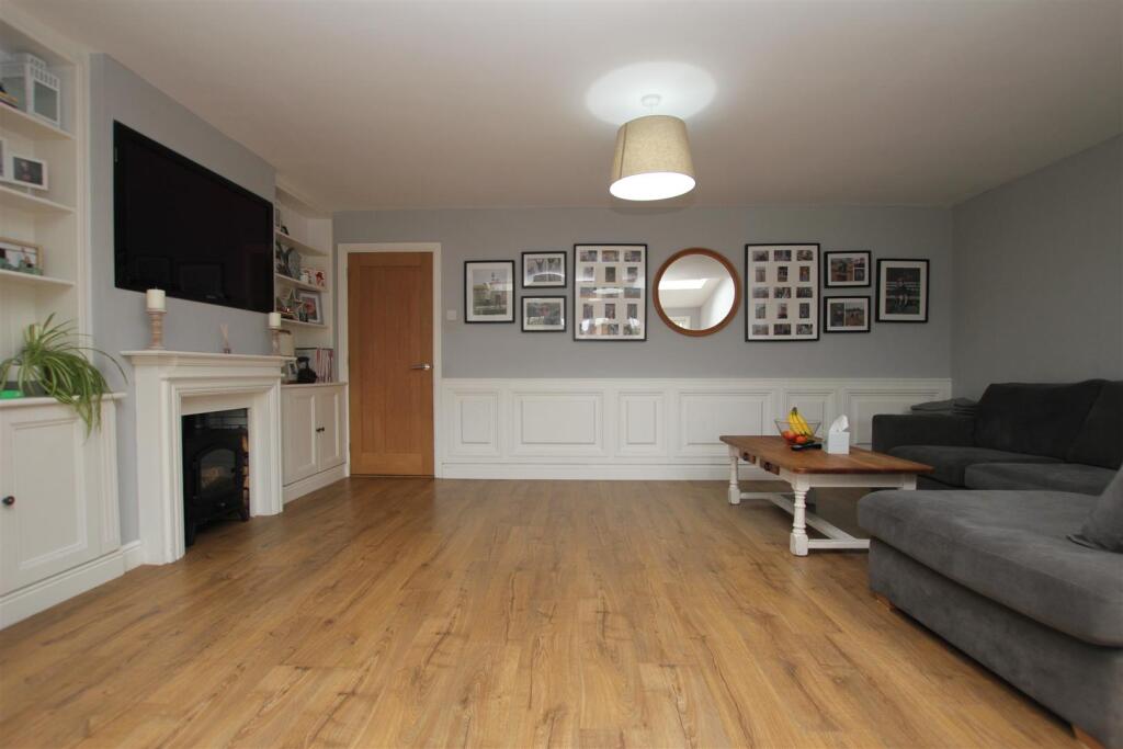 Hillside, Sutton, Ely photo 3