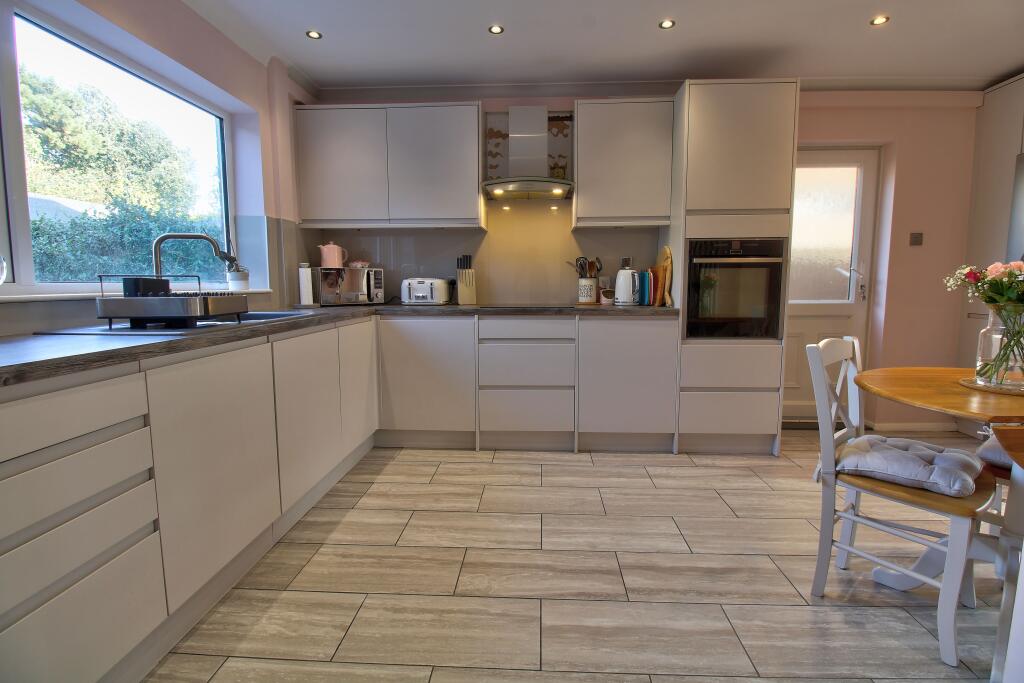House in Ipswich - View 3