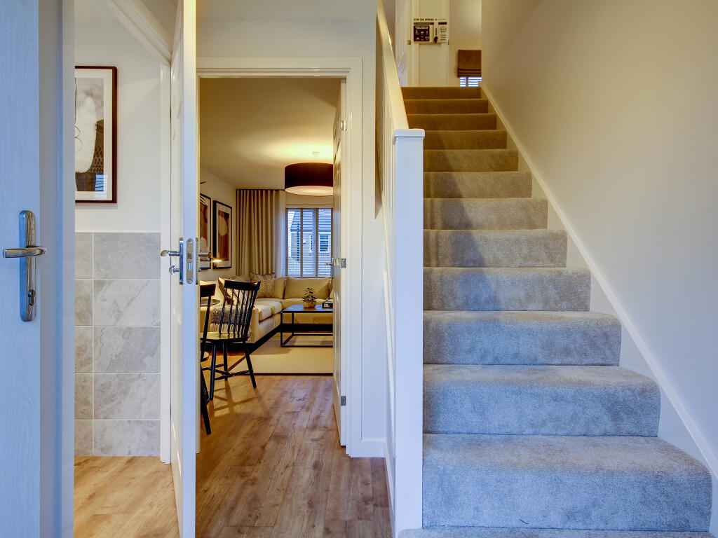 House in Edinburgh, West Lothian - More