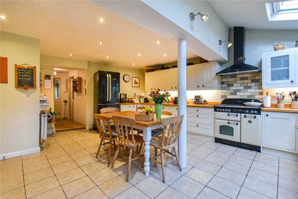Church Street, Market Lavington, Devizes, Wiltshire, SN10 photo 5