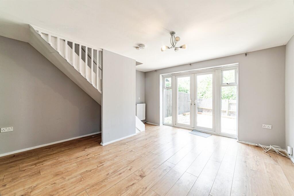 House in Basingstoke and Deane, Popley - View 6
