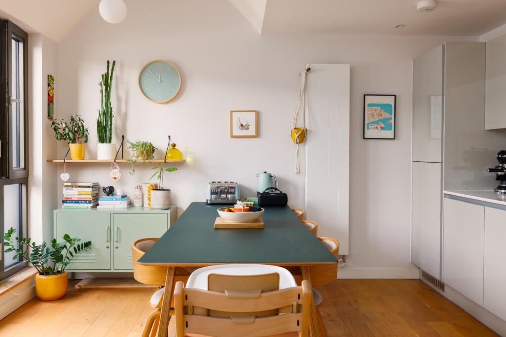 Main image of property: Rope Walk, Wapping Wharf