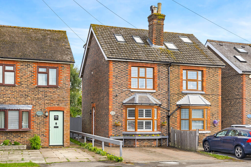 Main image of property: Ref: SM - Reigate Road, Hookwood, RH6 0AS