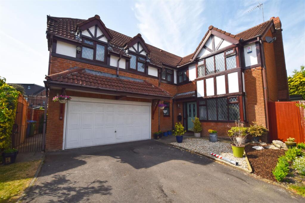 Main image of property: Tenbury Drive, Middleton, Manchester