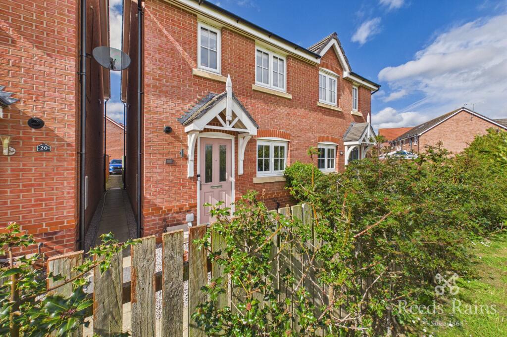 Main image of property: Clos Bodrhyddan, Rhyl, Denbighshire, LL18