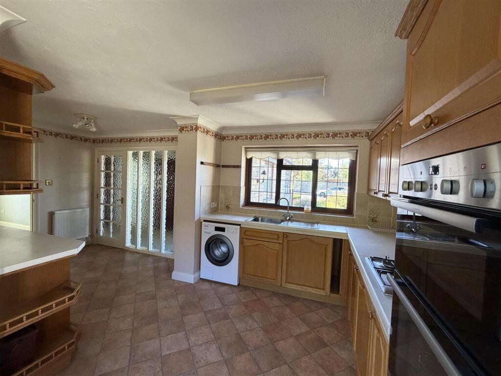 House in Salisbury - View 5