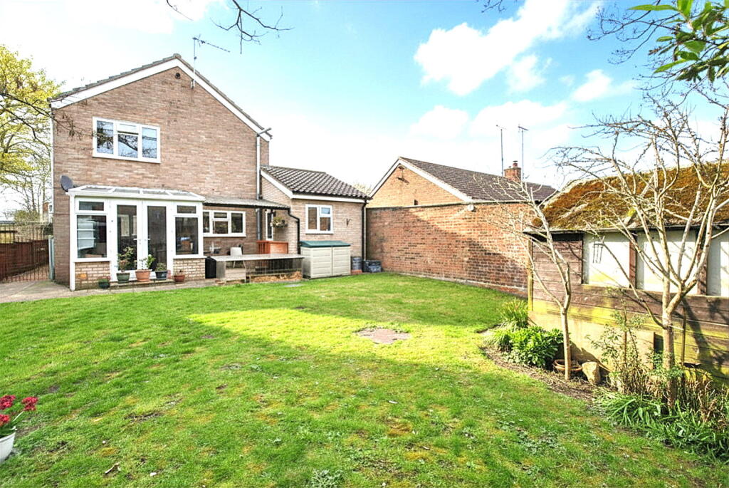 Barton Drive, Kedington, Haverhill, CB9 7PS - View 3