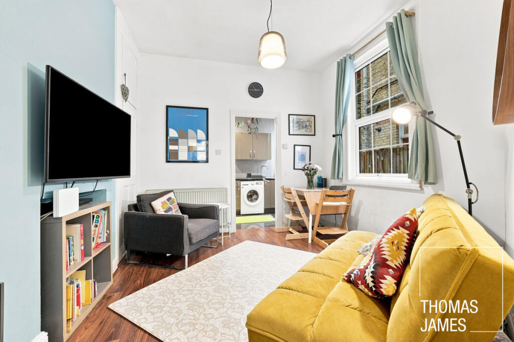 Apartment in London - View 2