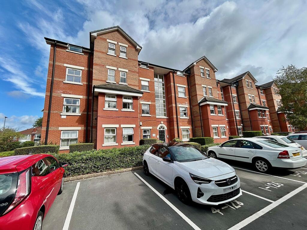 Main image of property: 124 School Lane, Didsbury, M20