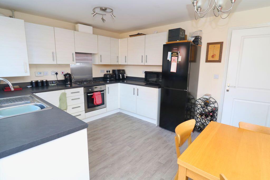 House in Walsall, West Midlands - More