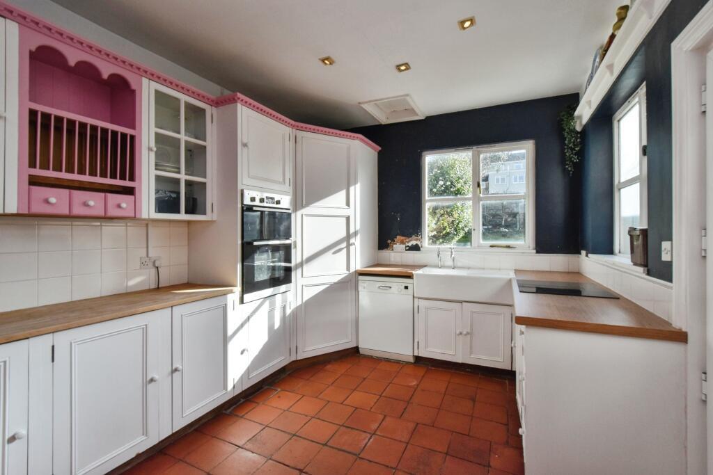 House in Llanelli - View 2