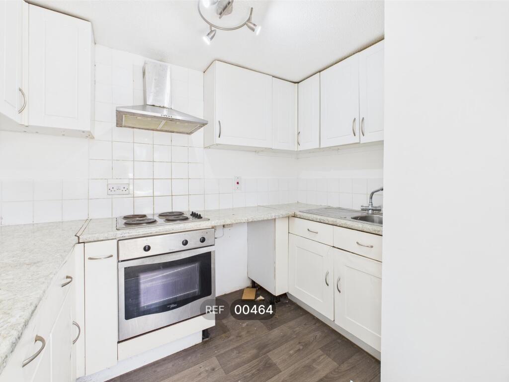Main image of property: Carlton House, Anlaby Road, HU3 2SB