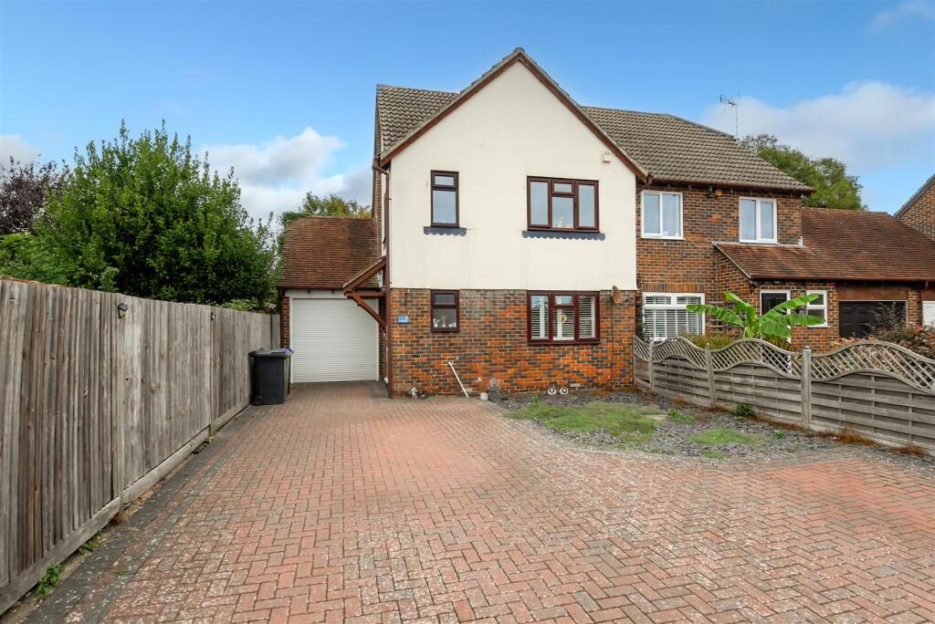 Main image of property: Globe Place, Worthing Road, Littlehampton