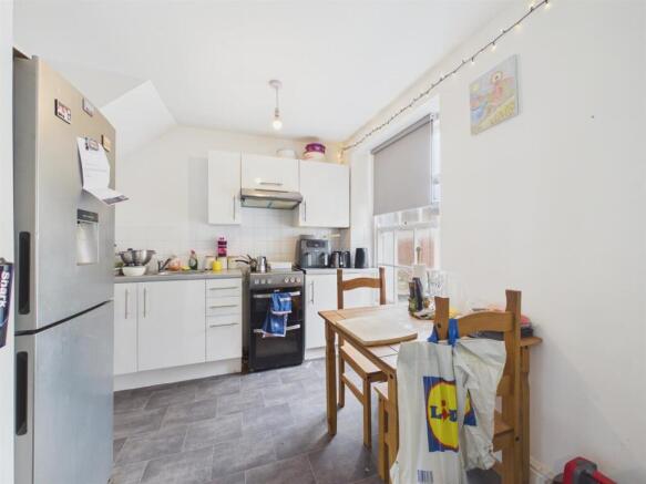 Flat 2 kitchen