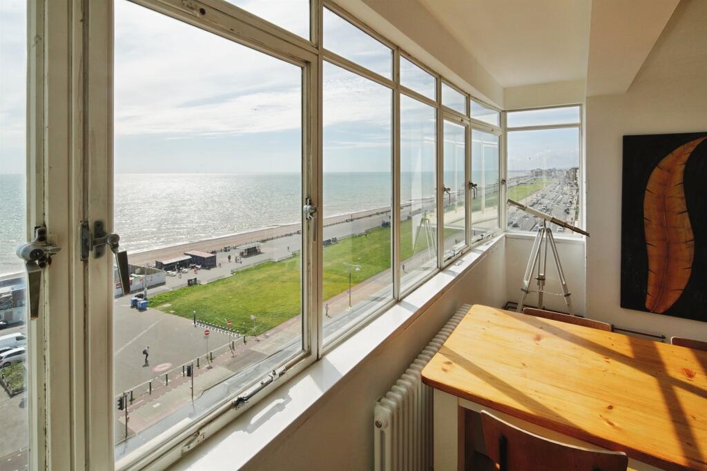 Kings Road, Brighton photo 5